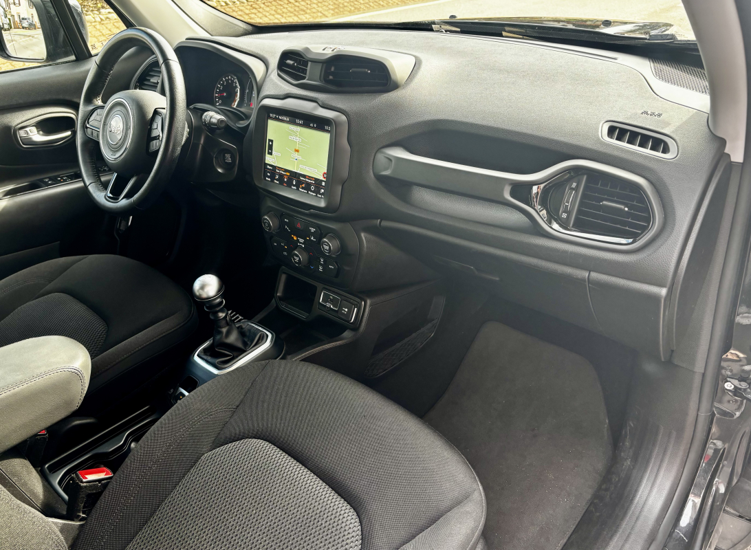 Jeep Renegade — 15