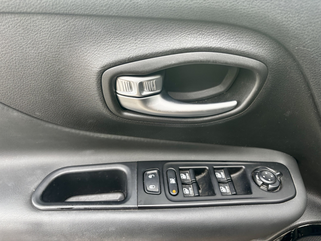 Jeep Renegade — 31