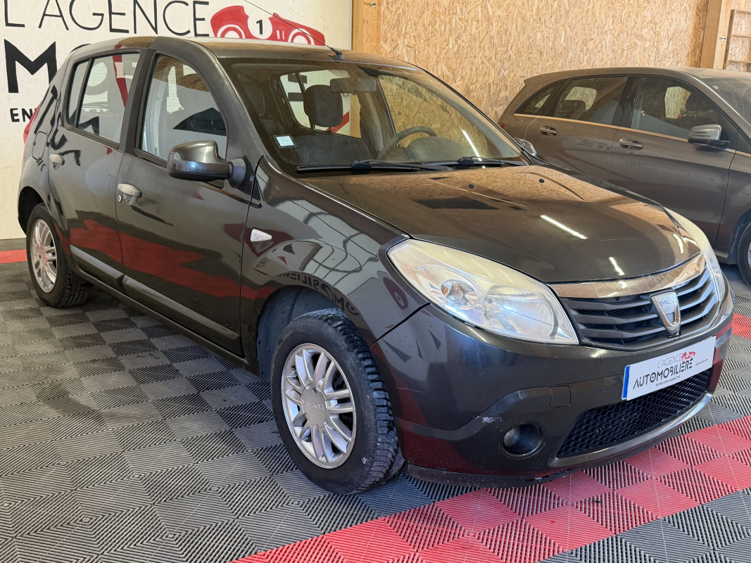 Dacia Sandero — 6