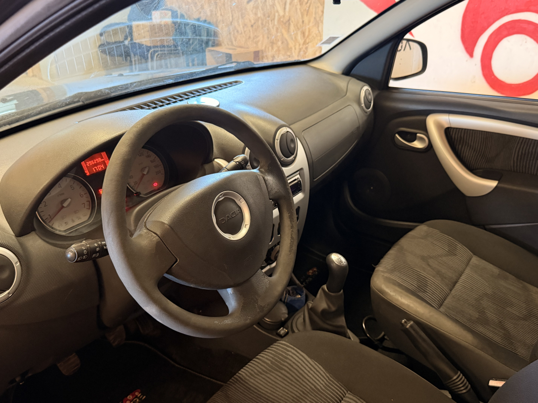 Dacia Sandero — 10