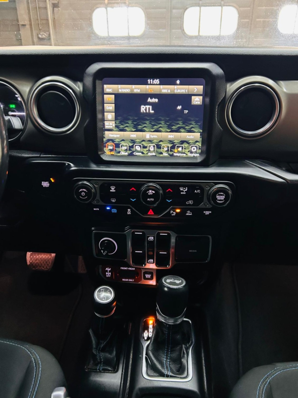 Jeep Wrangler Unlimited — 15