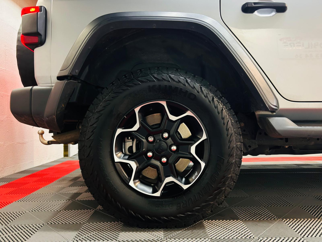 Jeep Wrangler Unlimited — 24