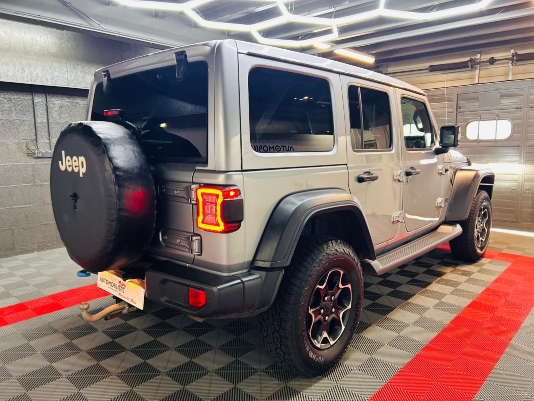 Jeep Wrangler Unlimited — 6