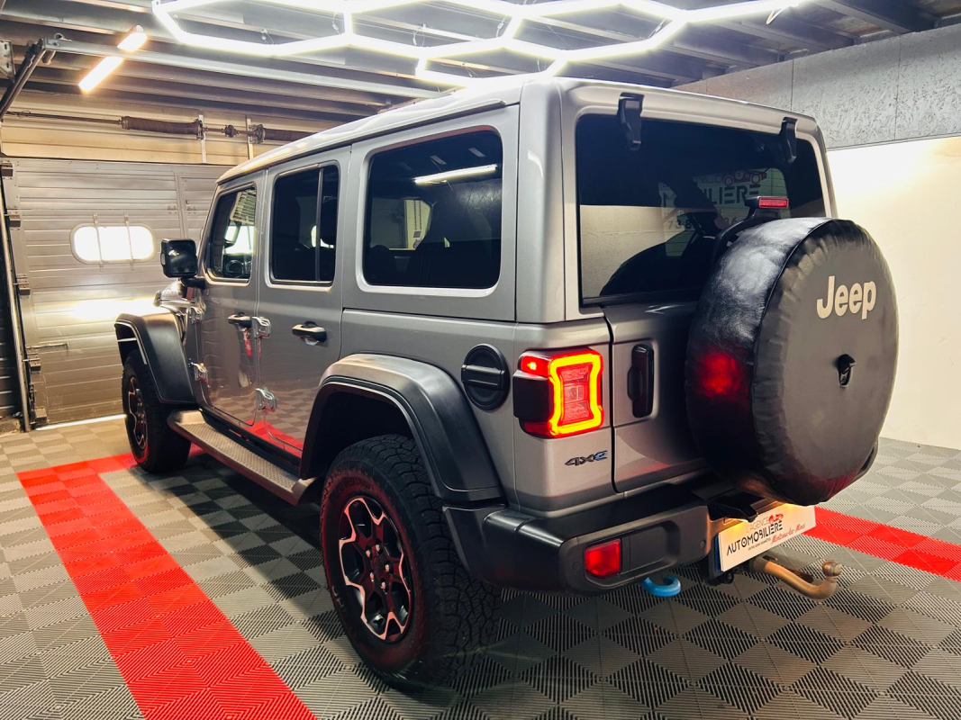 Jeep Wrangler Unlimited — 8