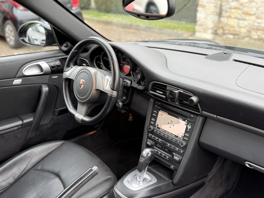 Porsche 911 — 12