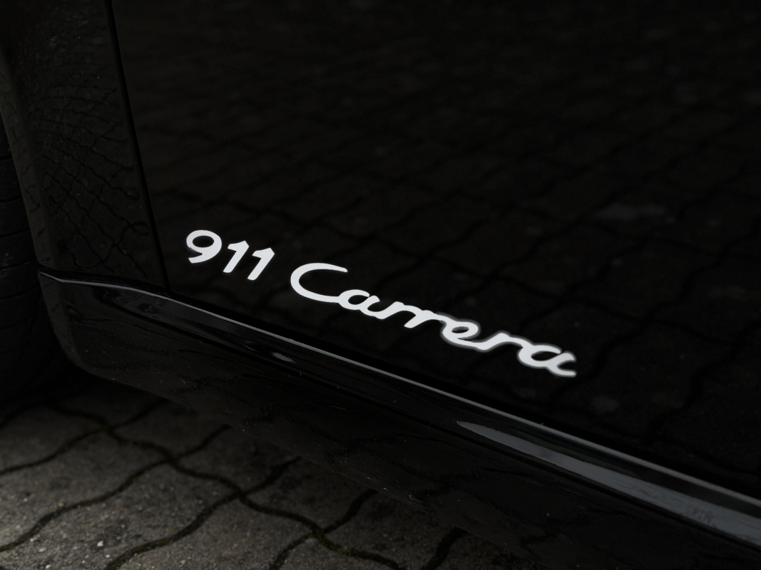 Porsche 911 — 28