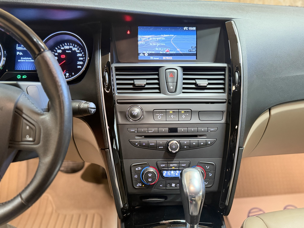 Renault Latitude — 13
