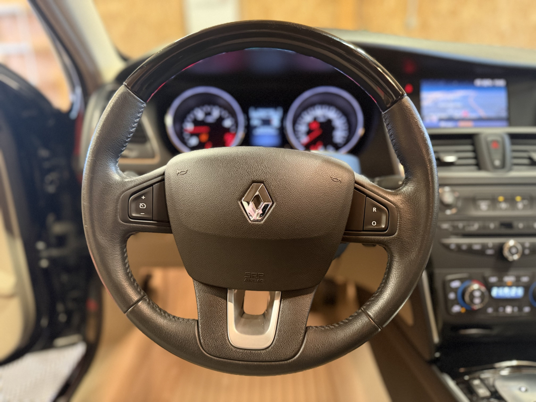 Renault Latitude — 14