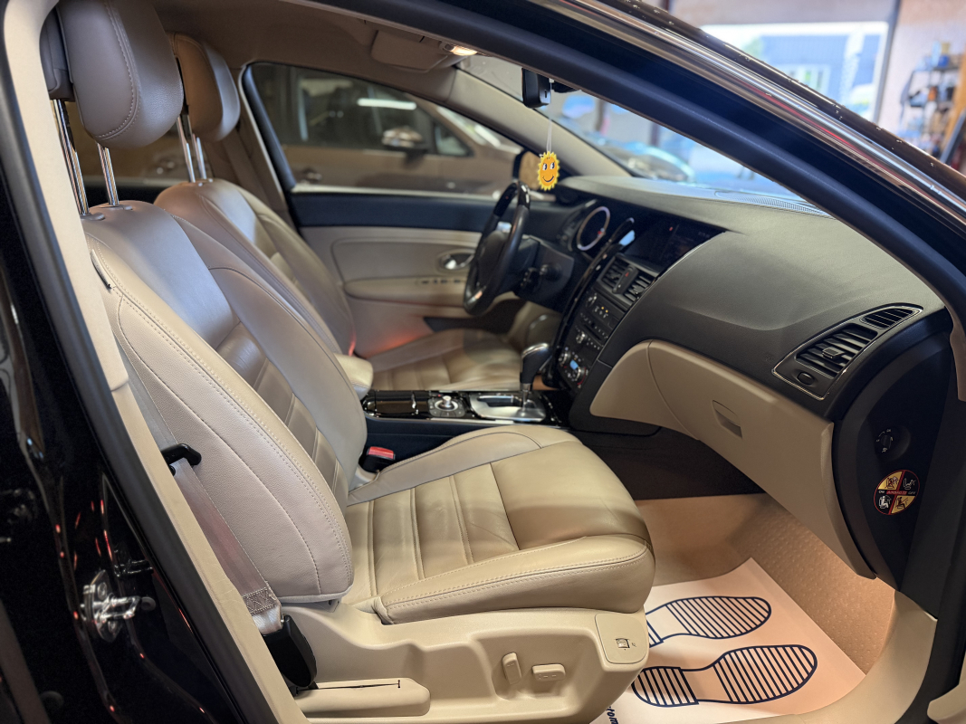 Renault Latitude — 11