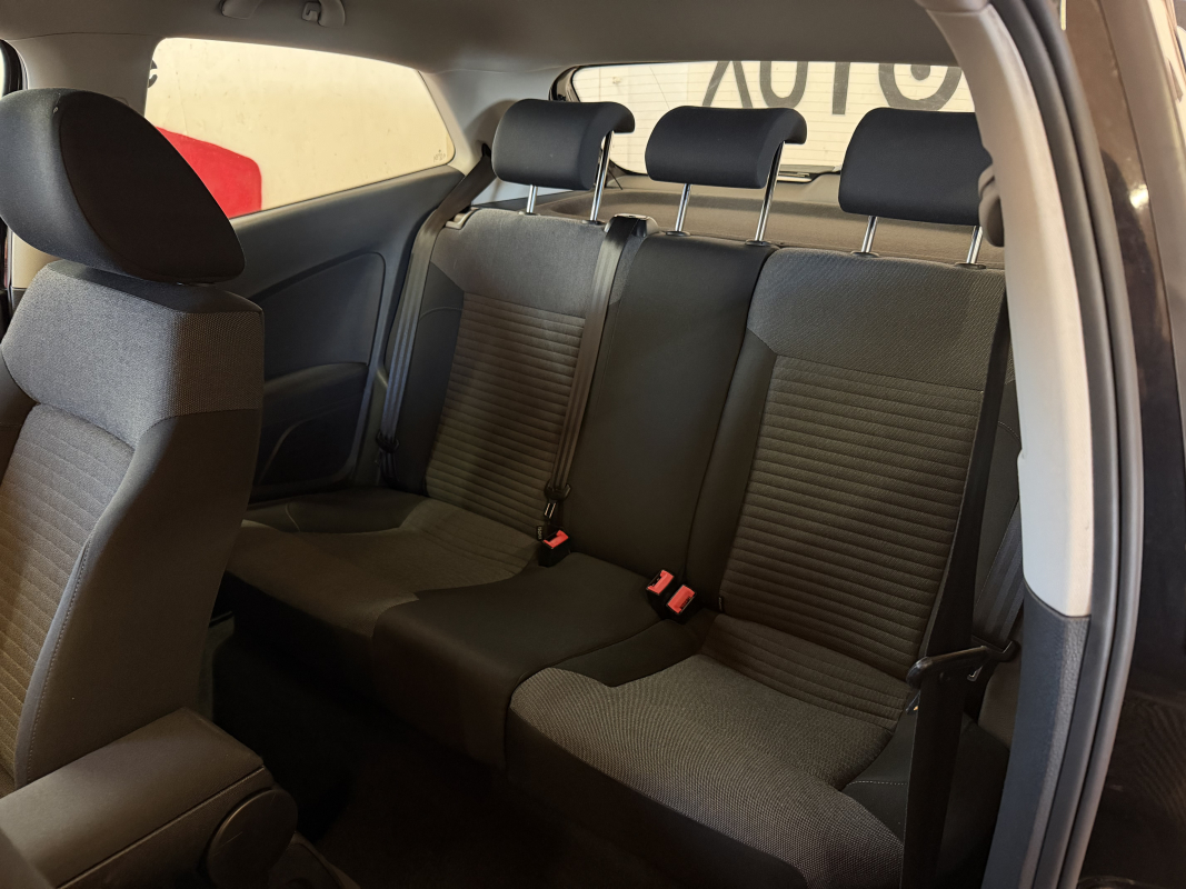 Volkswagen Polo — 14