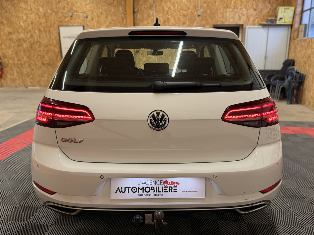 Volkswagen Golf — 4