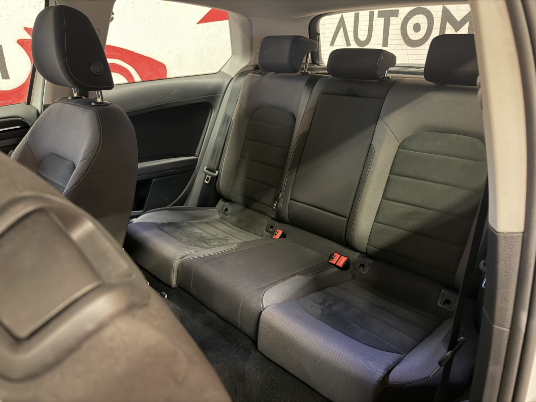 Volkswagen Golf — 14