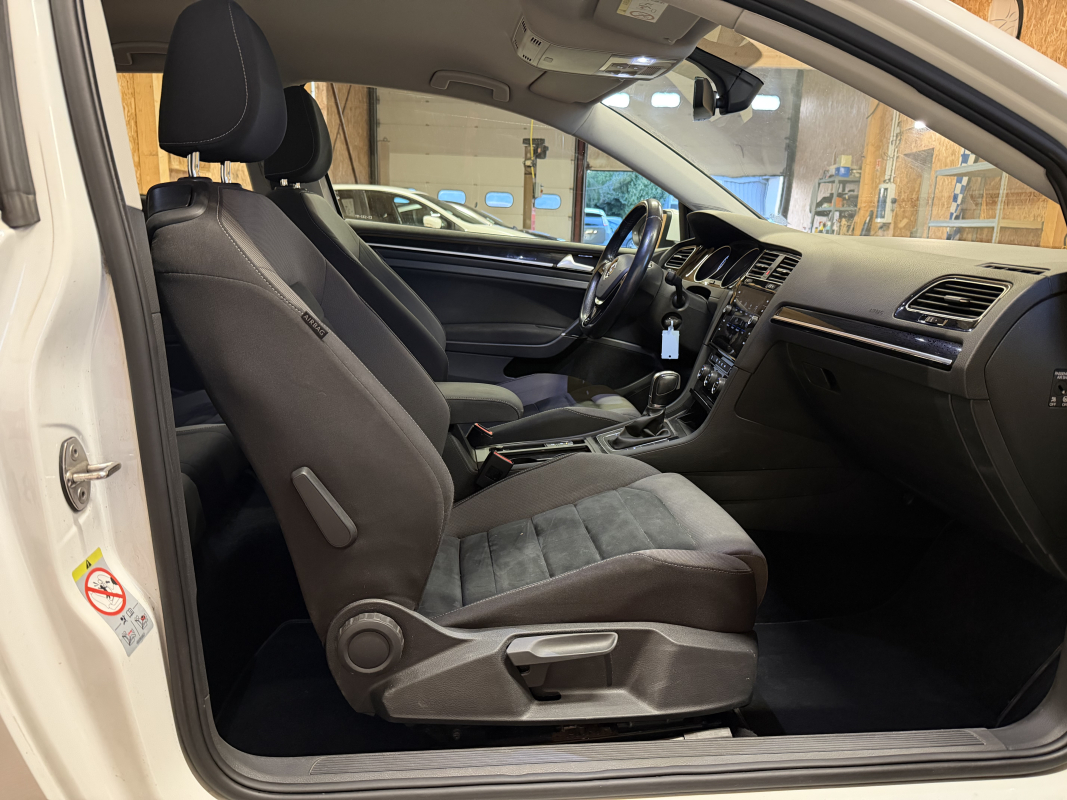 Volkswagen Golf — 11