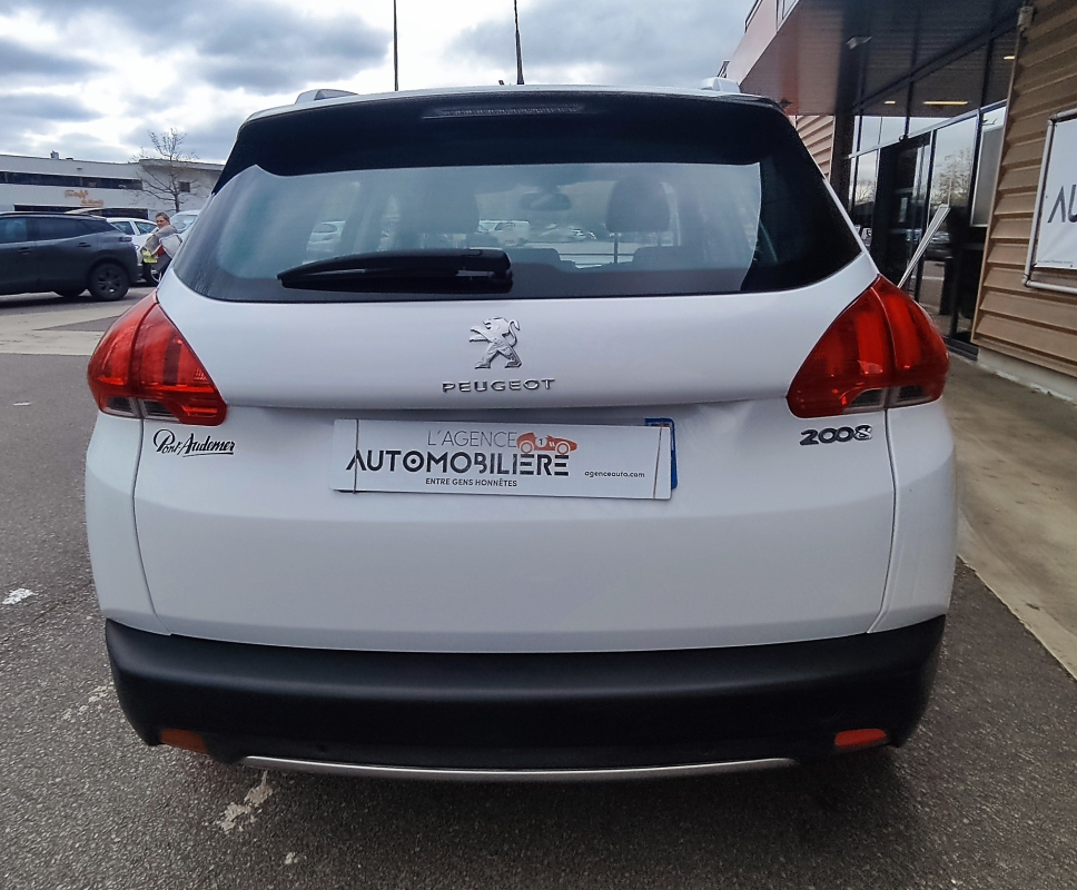 Peugeot 2008 — 7