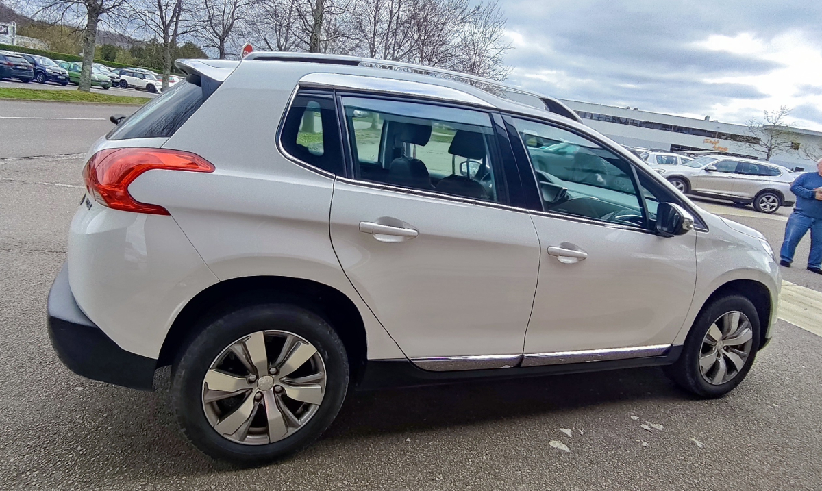 Peugeot 2008 — 22