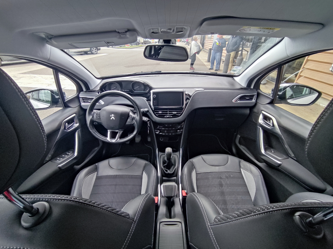 Peugeot 2008 — 30
