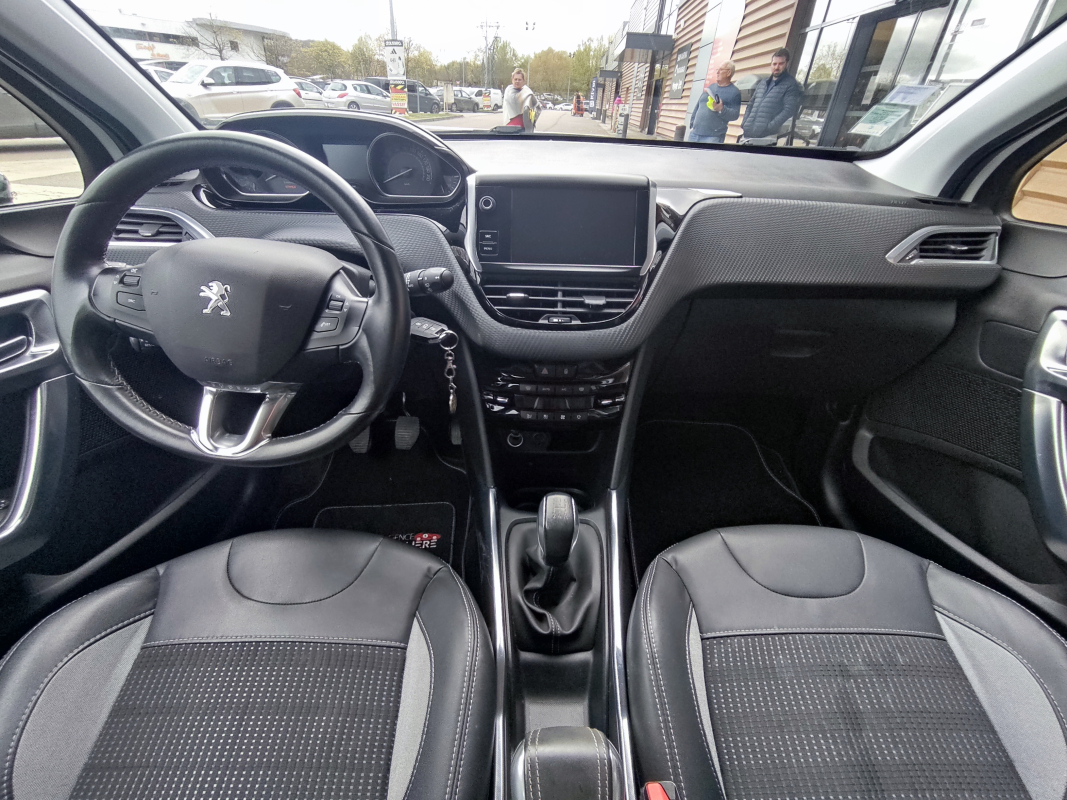 Peugeot 2008 — 29
