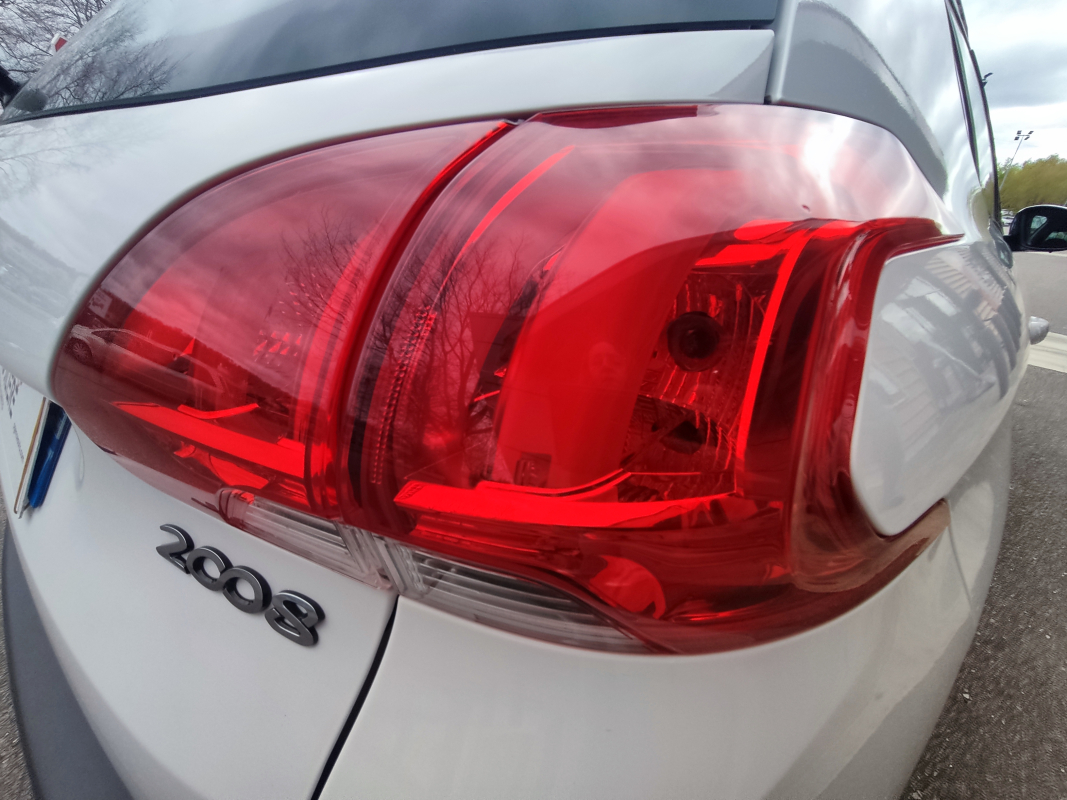 Peugeot 2008 — 39