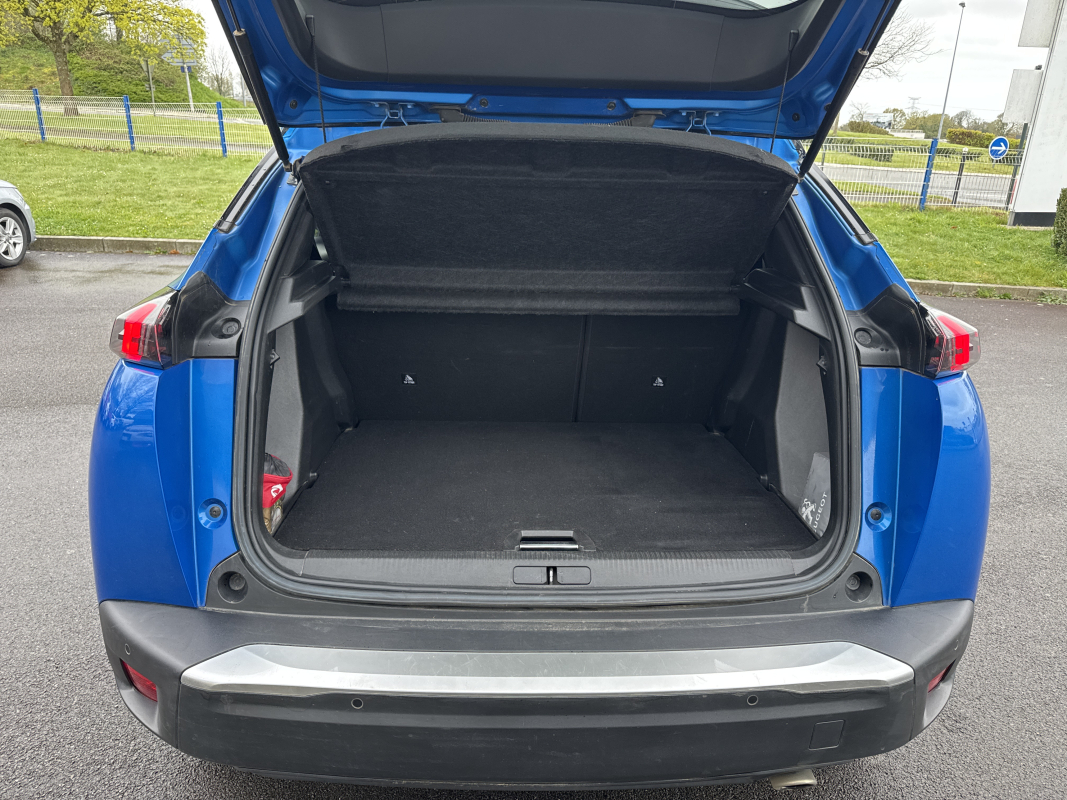 Peugeot 2008 — 23