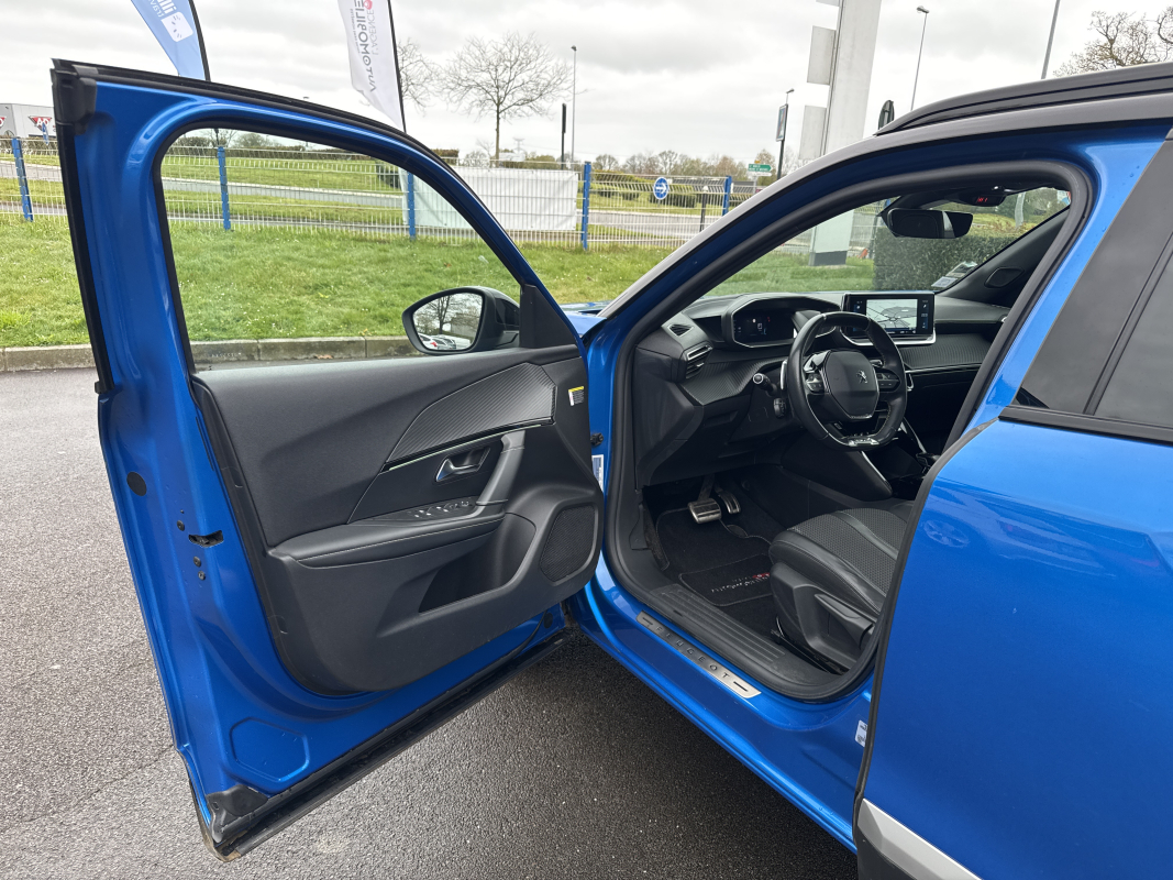 Peugeot 2008 — 10