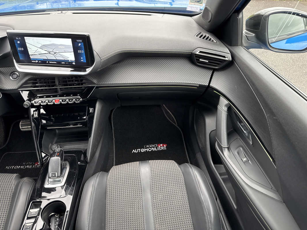 Peugeot 2008 — 28