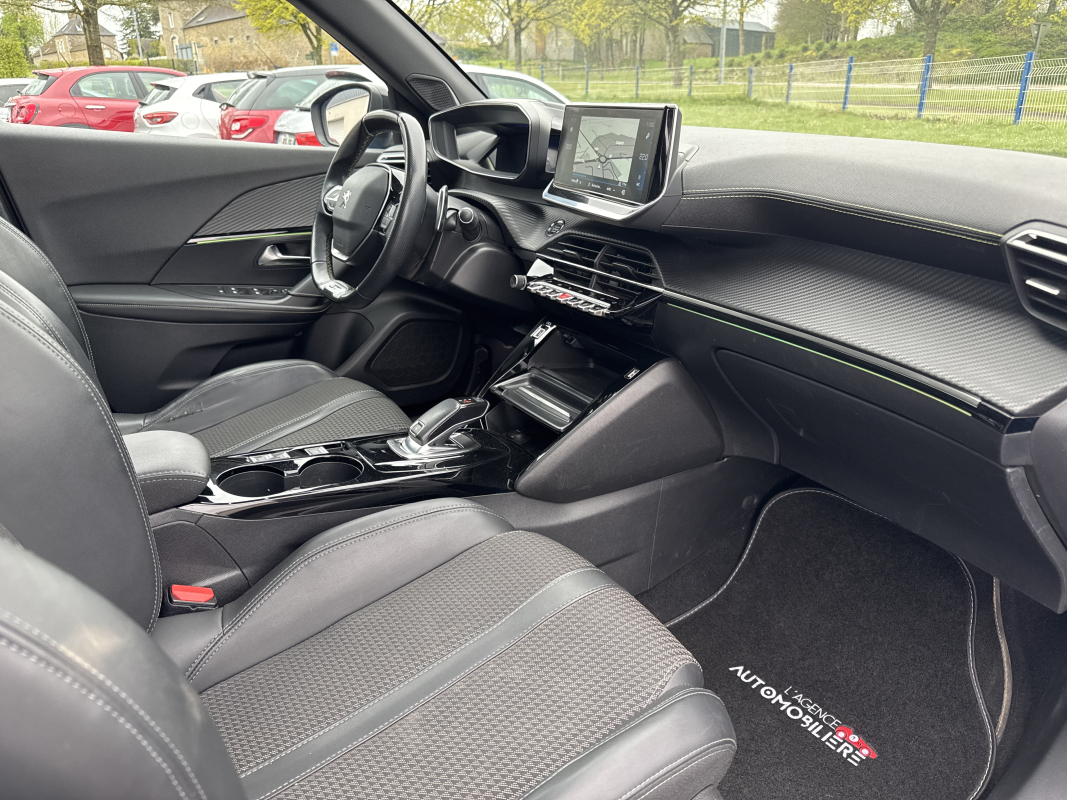 Peugeot 2008 — 26