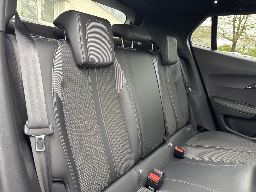 Peugeot 2008 — 34