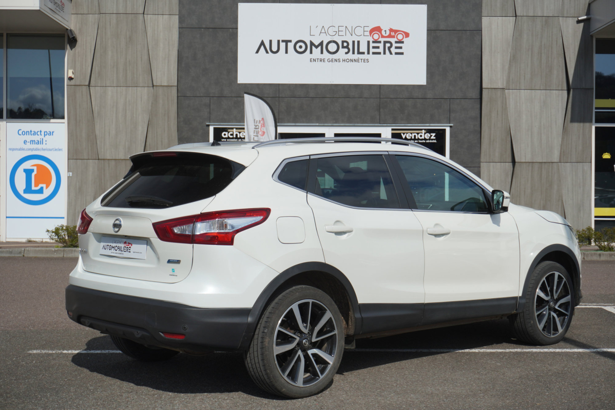 Nissan Qashqai — 5
