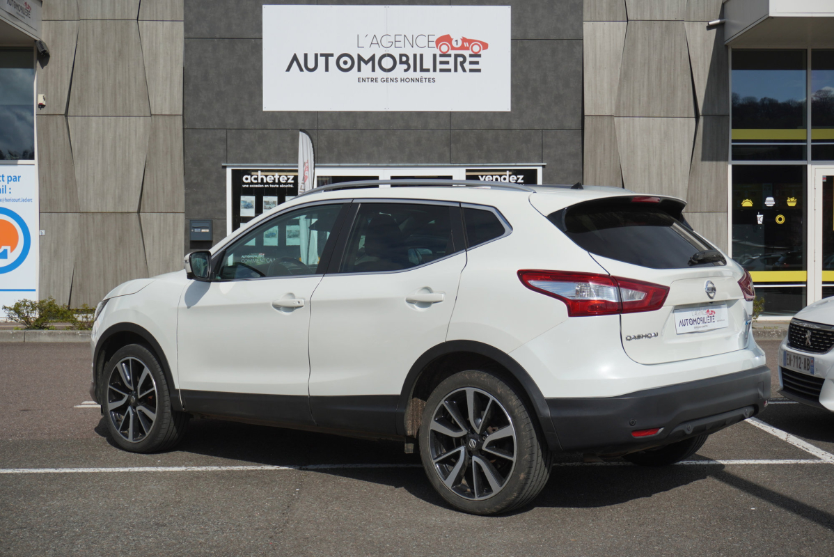 Nissan Qashqai — 7