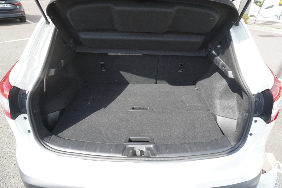 Nissan Qashqai — 32