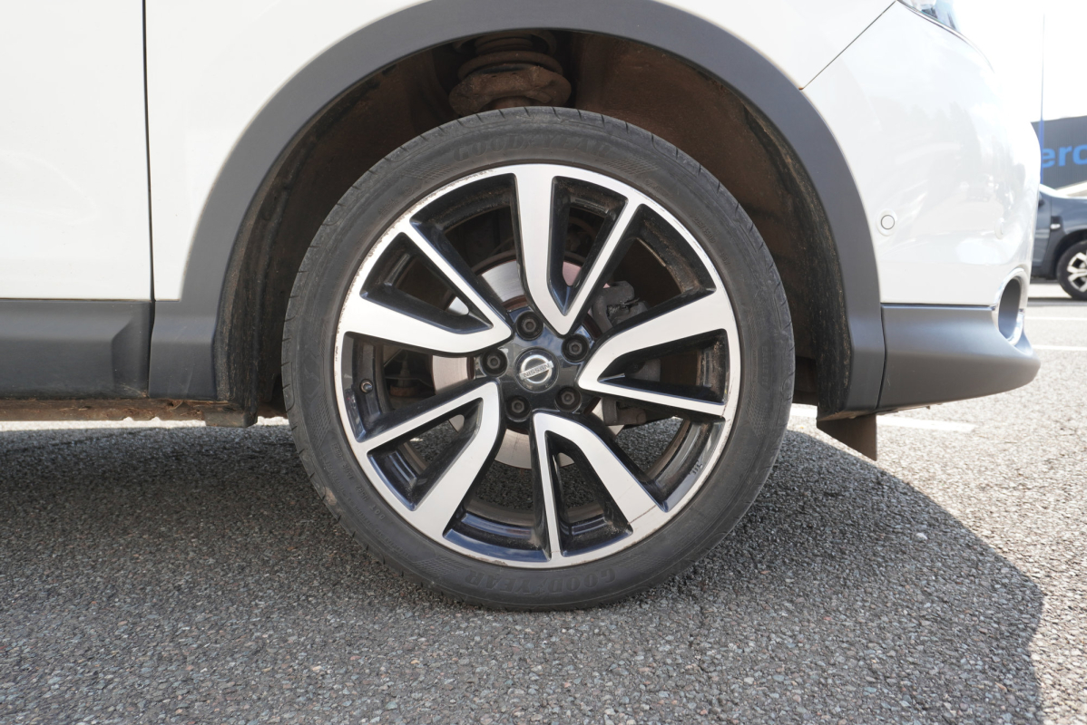 Nissan Qashqai — 35