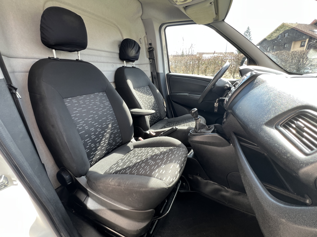 Opel Combo — 23