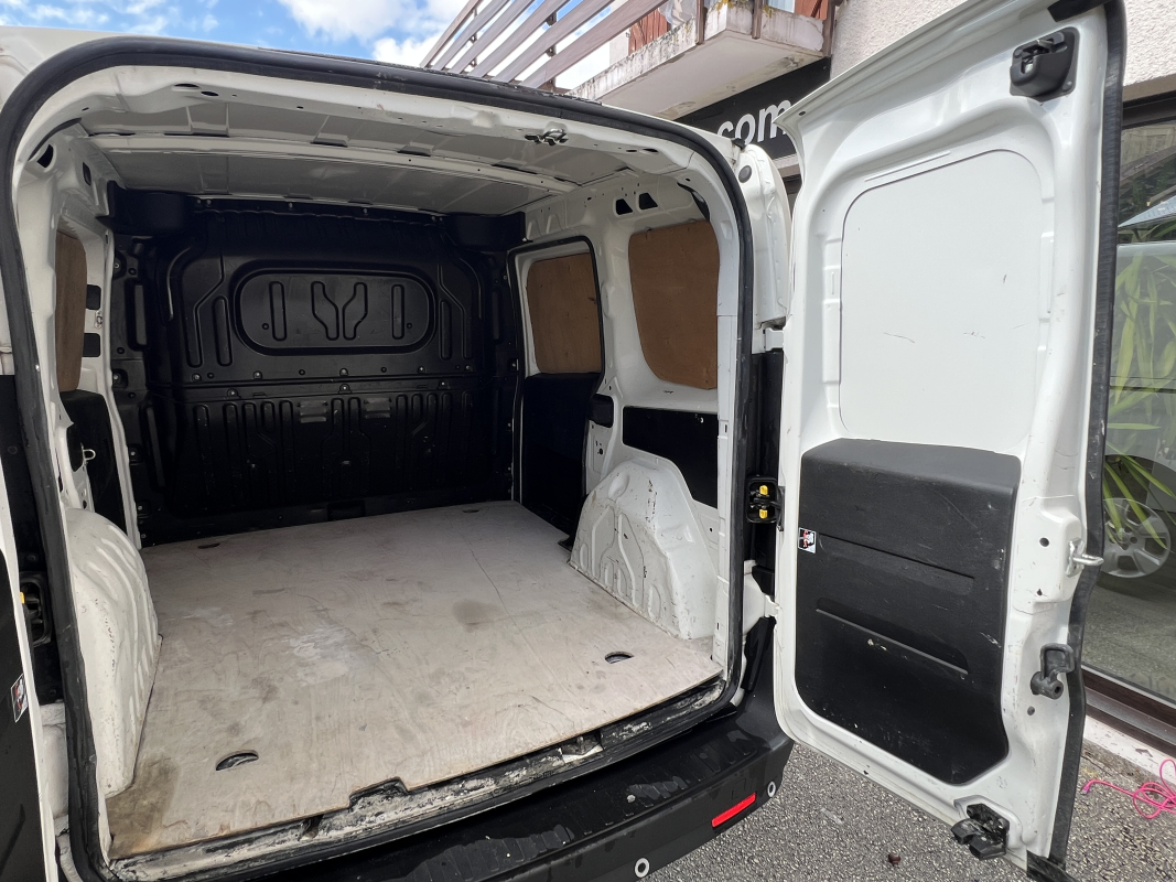 Opel Combo — 26