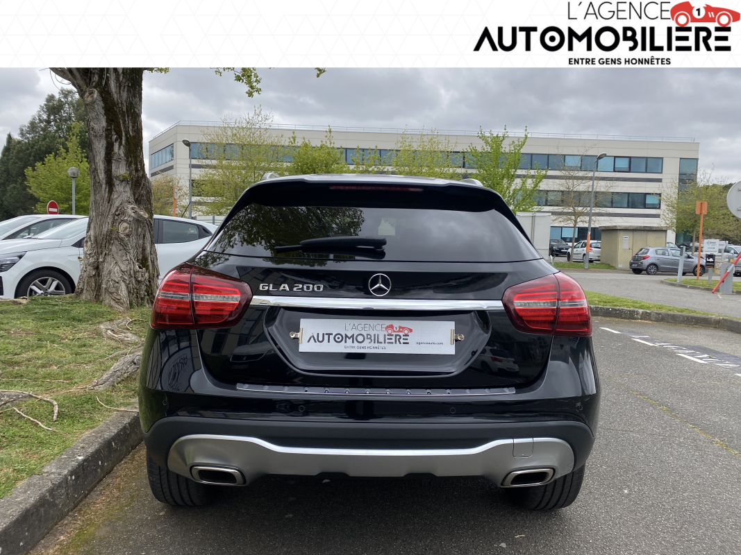 Mercedes GLA — 4