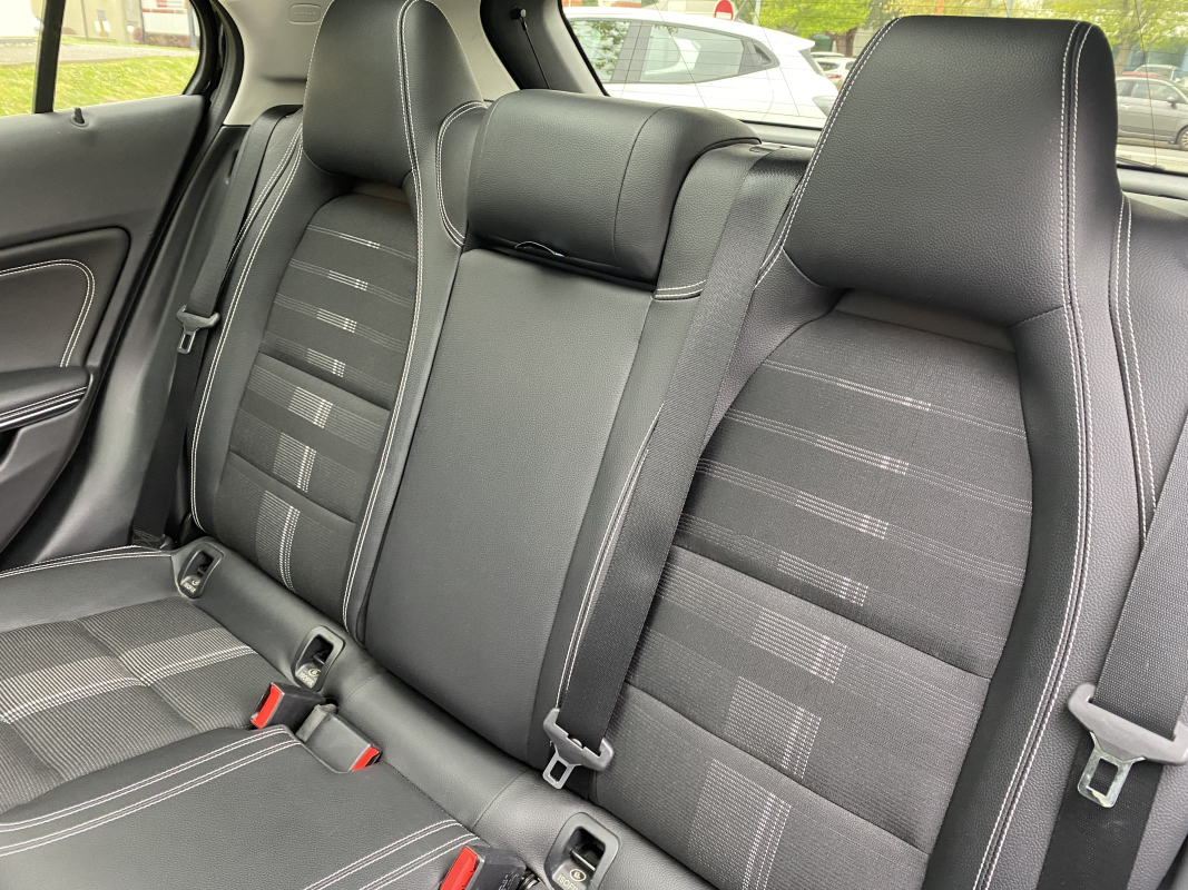 Mercedes GLA — 25
