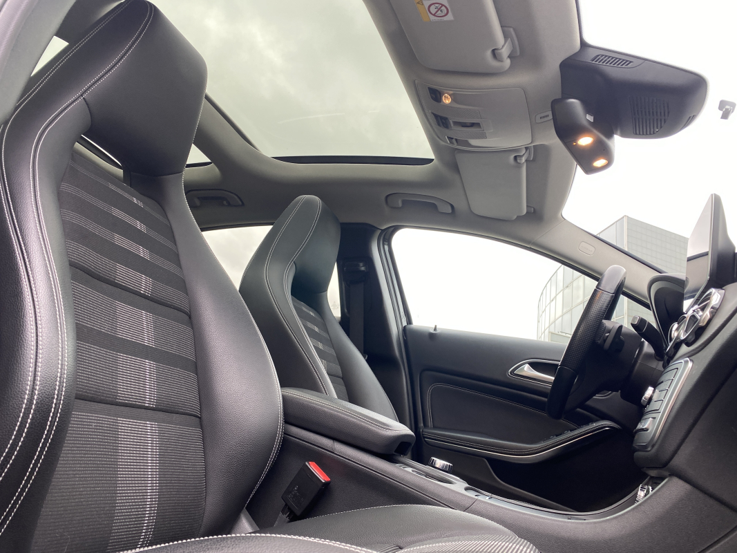 Mercedes GLA — 15