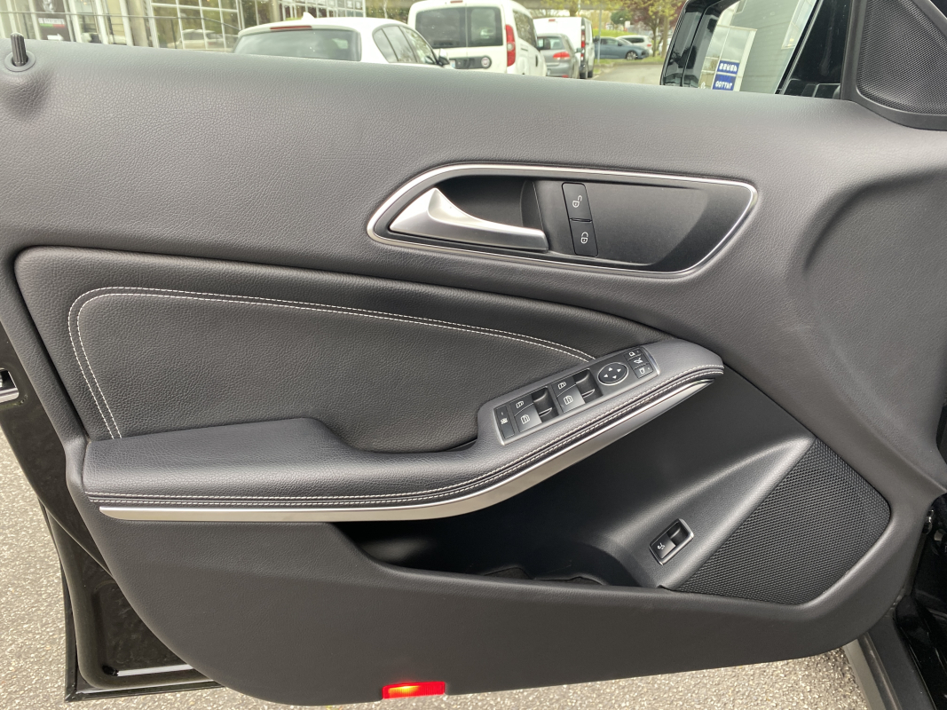Mercedes GLA — 9