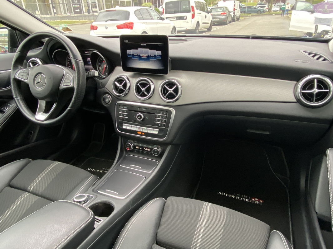 Mercedes GLA — 17