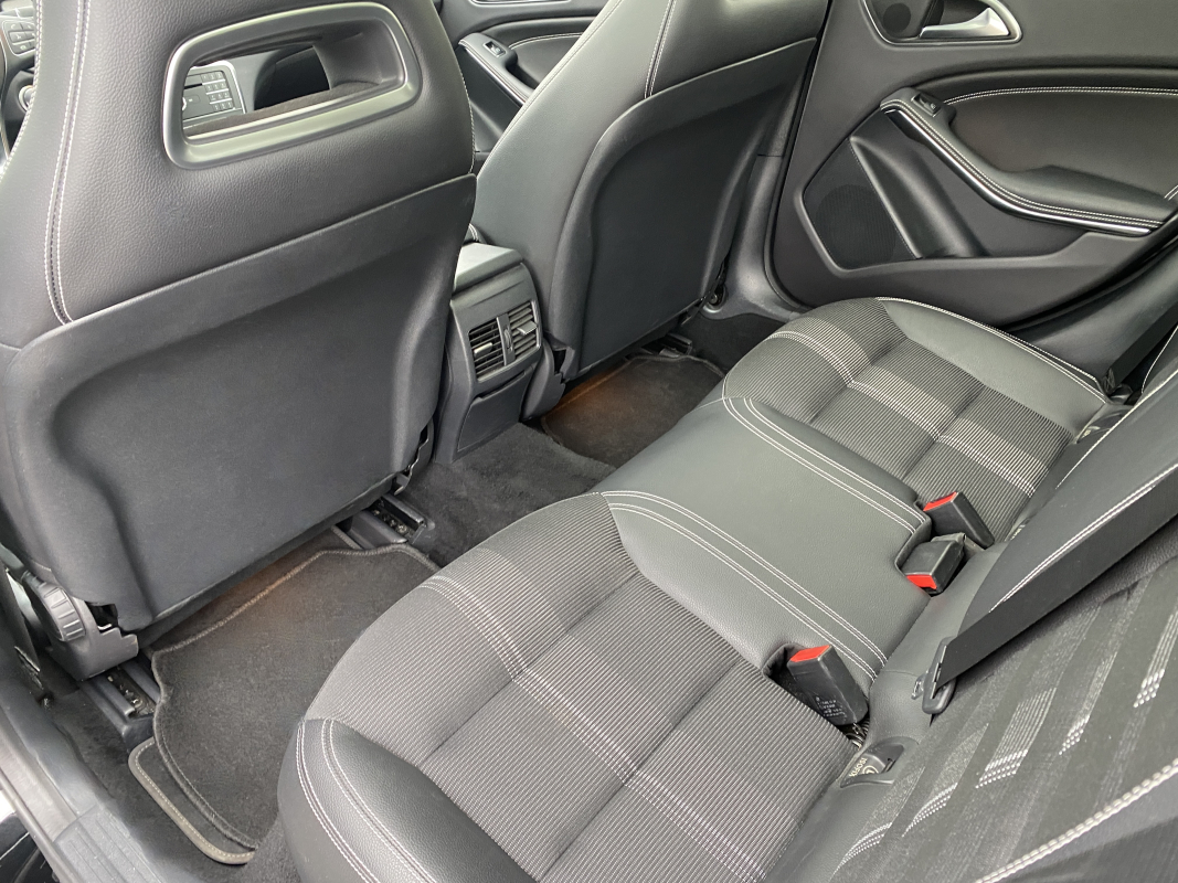 Mercedes GLA — 23
