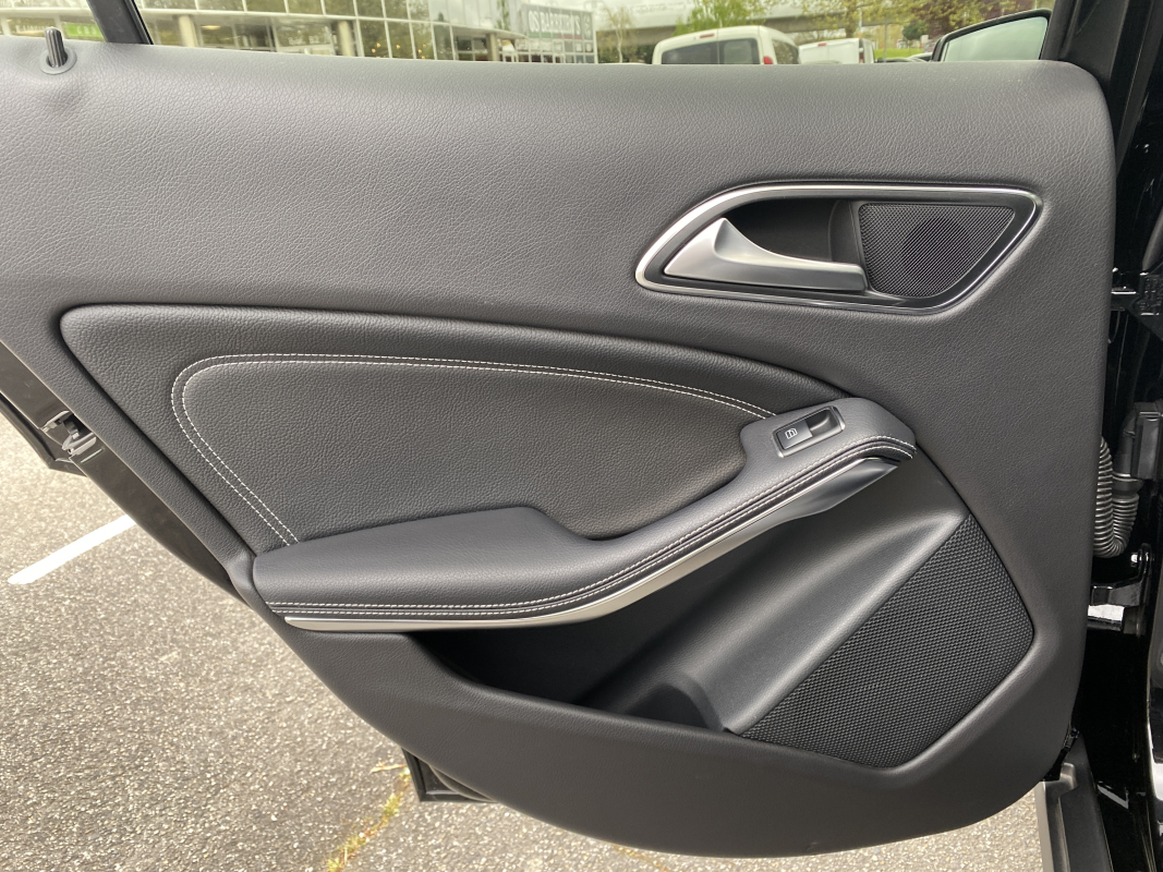 Mercedes GLA — 18