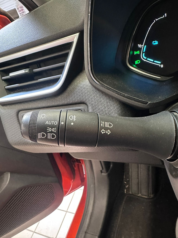 Renault Clio — 23