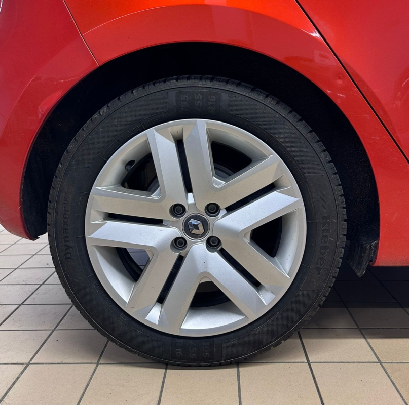 Renault Clio — 35