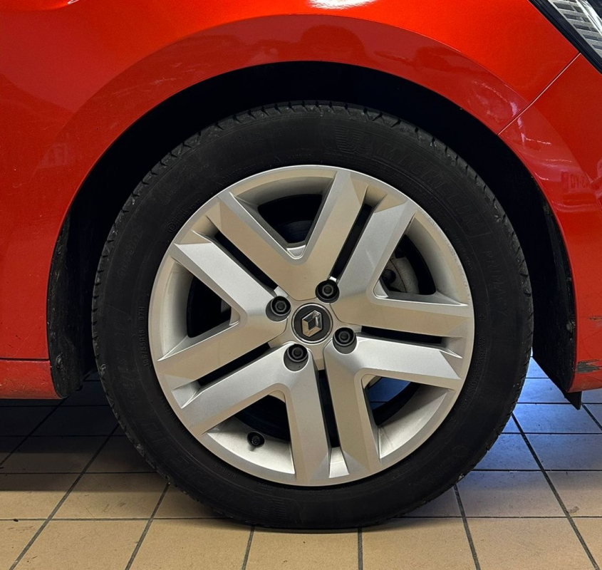 Renault Clio — 33
