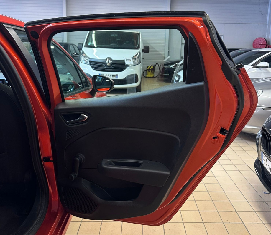 Renault Clio — 31