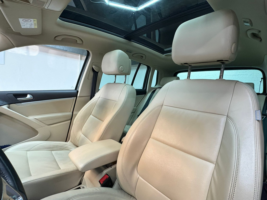 Volkswagen Tiguan — 9