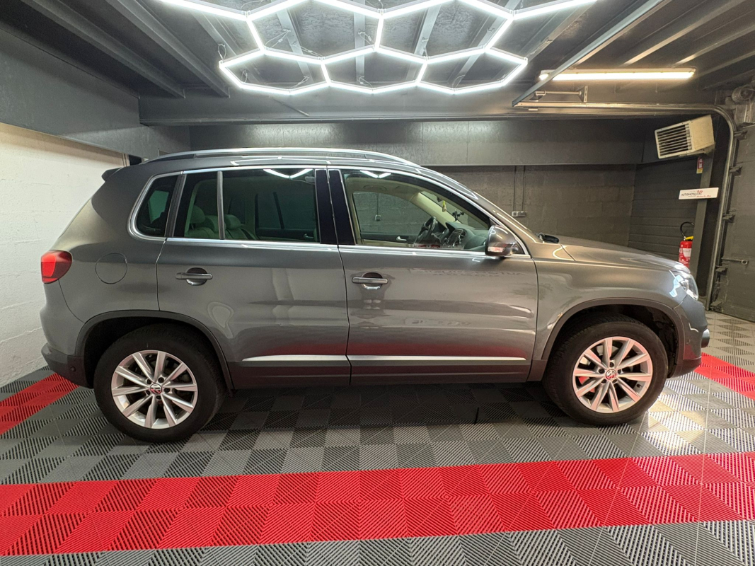 Volkswagen Tiguan — 4