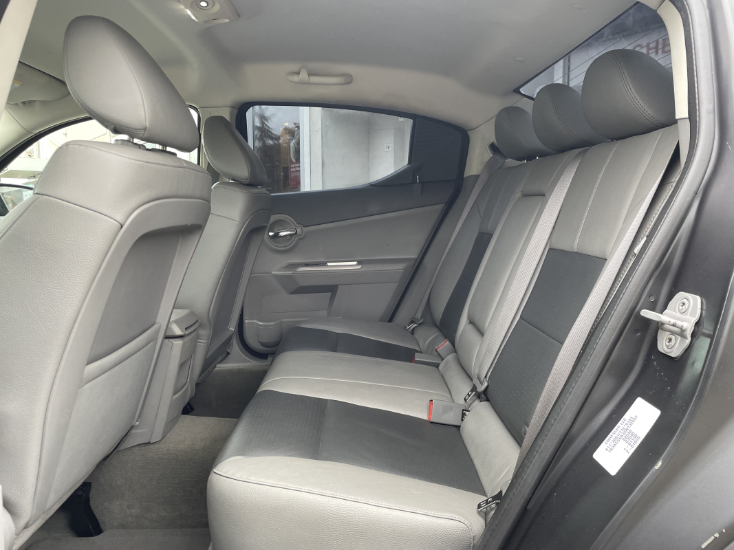 Dodge Avenger — 13