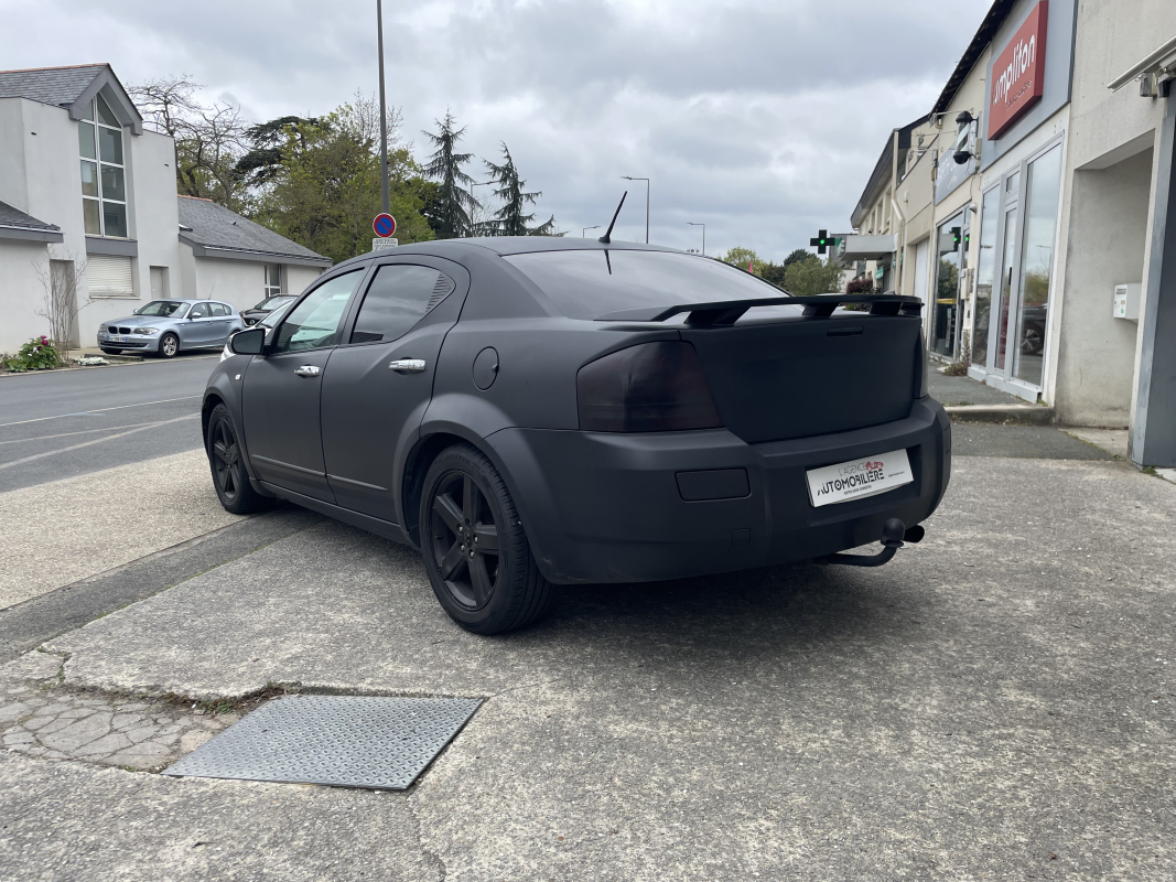 Dodge Avenger — 7