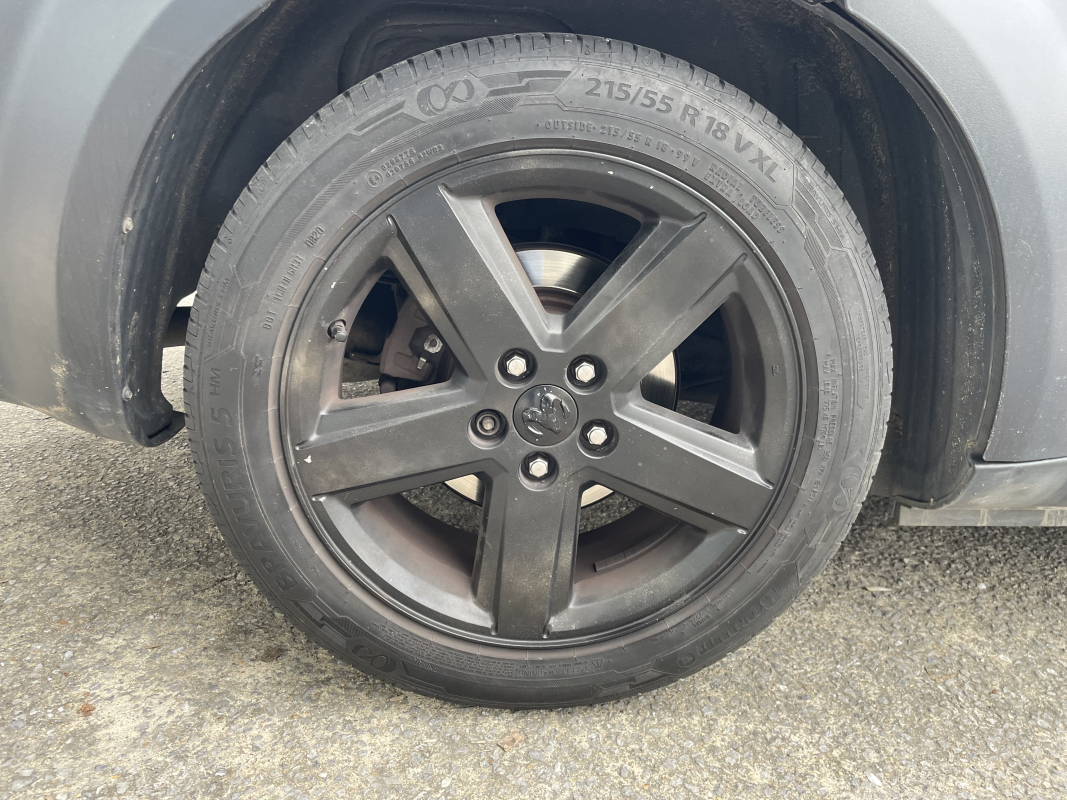 Dodge Avenger — 19