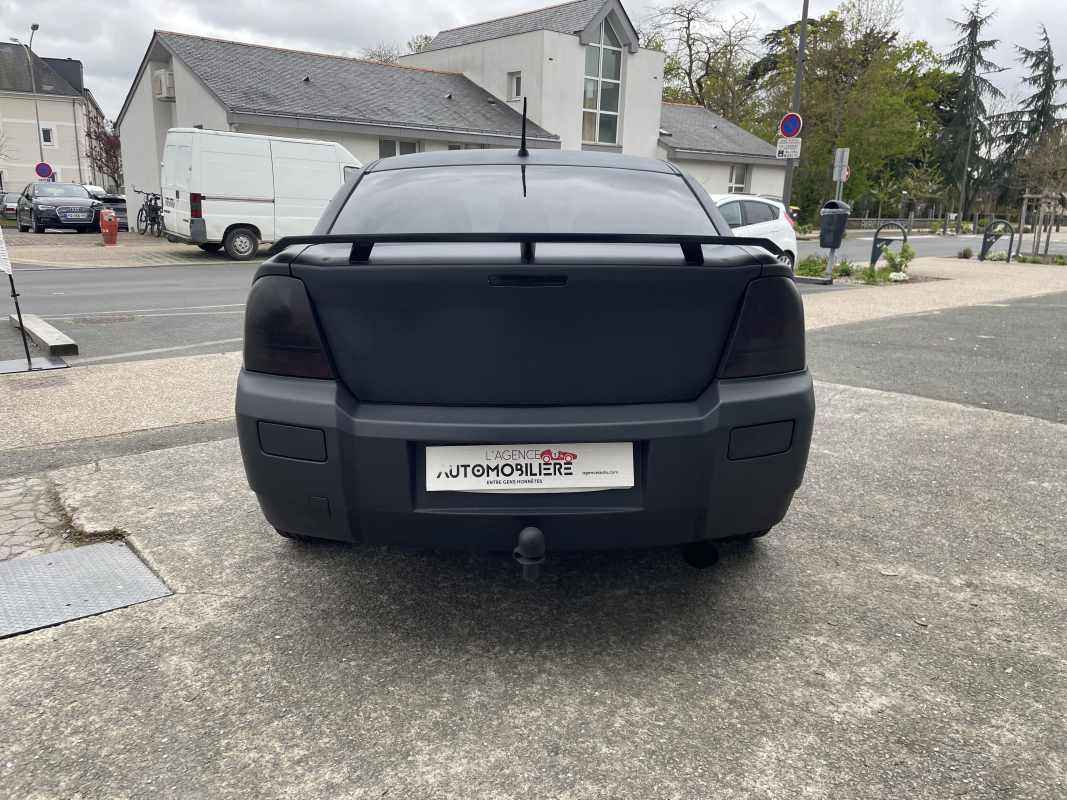Dodge Avenger — 6